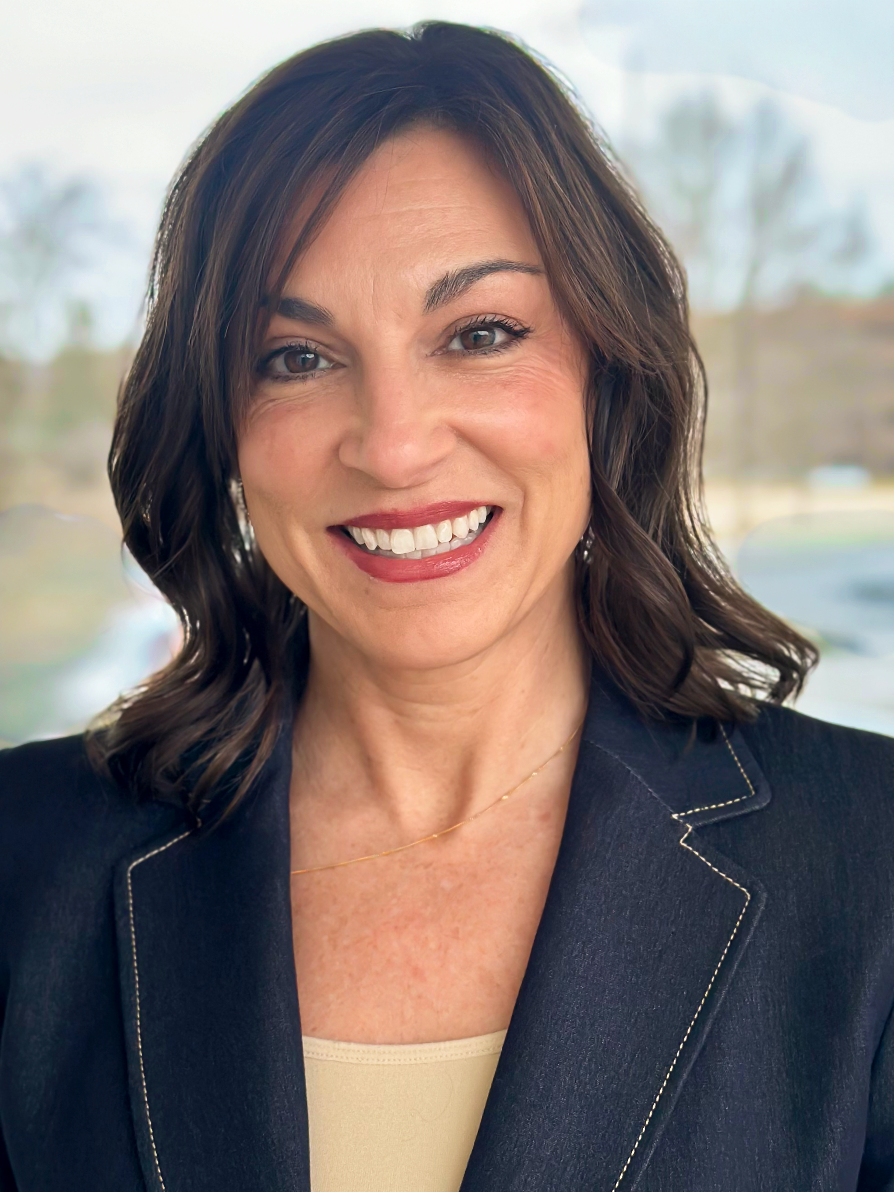 headshot of Dara Barrera_2026